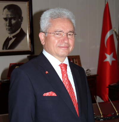 Ardahan Valisi Mustafa Tekmen'in Kutlama Mesajı