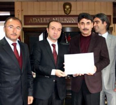 Atalay mazbatasını aldı, hayırlı olsun nice hizmetlere