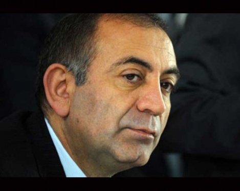 Gürsel Tekin Mustafa Sarıgül'ü solladı
