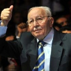 Saadet Lideri Erbakan hayatını kaybetti
