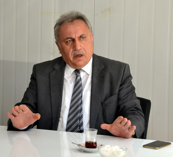 Saffet Kaya: Damarlarımı kesseler Kürt kanı akar