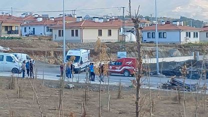 İnşaatta kalıp çöktü: 2 işçi yaralandı
