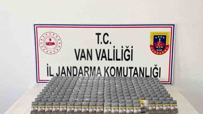 Van’da bin 470 paket kaçak sigara ele geçirildi