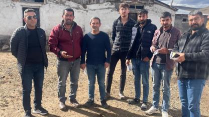 Aday Sarıkaya, Hanak ve Posof'ta üreticilerle buluştu