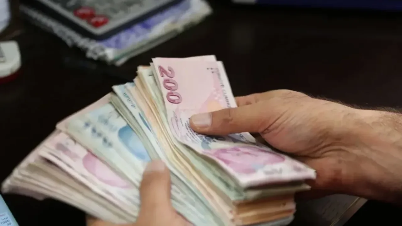 AK Parti&#039;nin yeni ekonomi paketinin ayrıntıları: Borçlanma oranı, prim desteği, emlak vergisi…