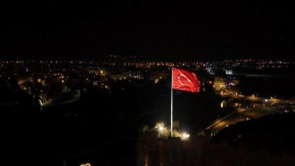 Ardahan kalesi ışıklandırıldı: Görüntü göz kamaştırdı