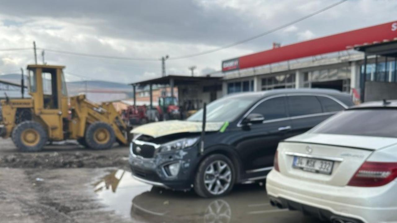 Başkan yurtdışında, makam aracı sanayide Belediyede ikinci Selahattin Partlak Vakası