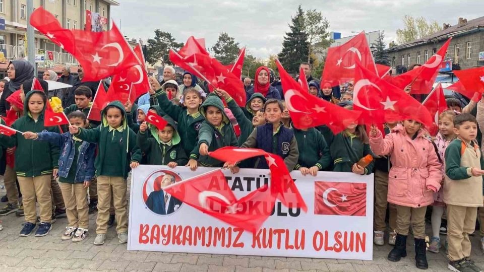 Cumhuriyetin 102. yılı Arpaçay’da coşkuyla kutlandı