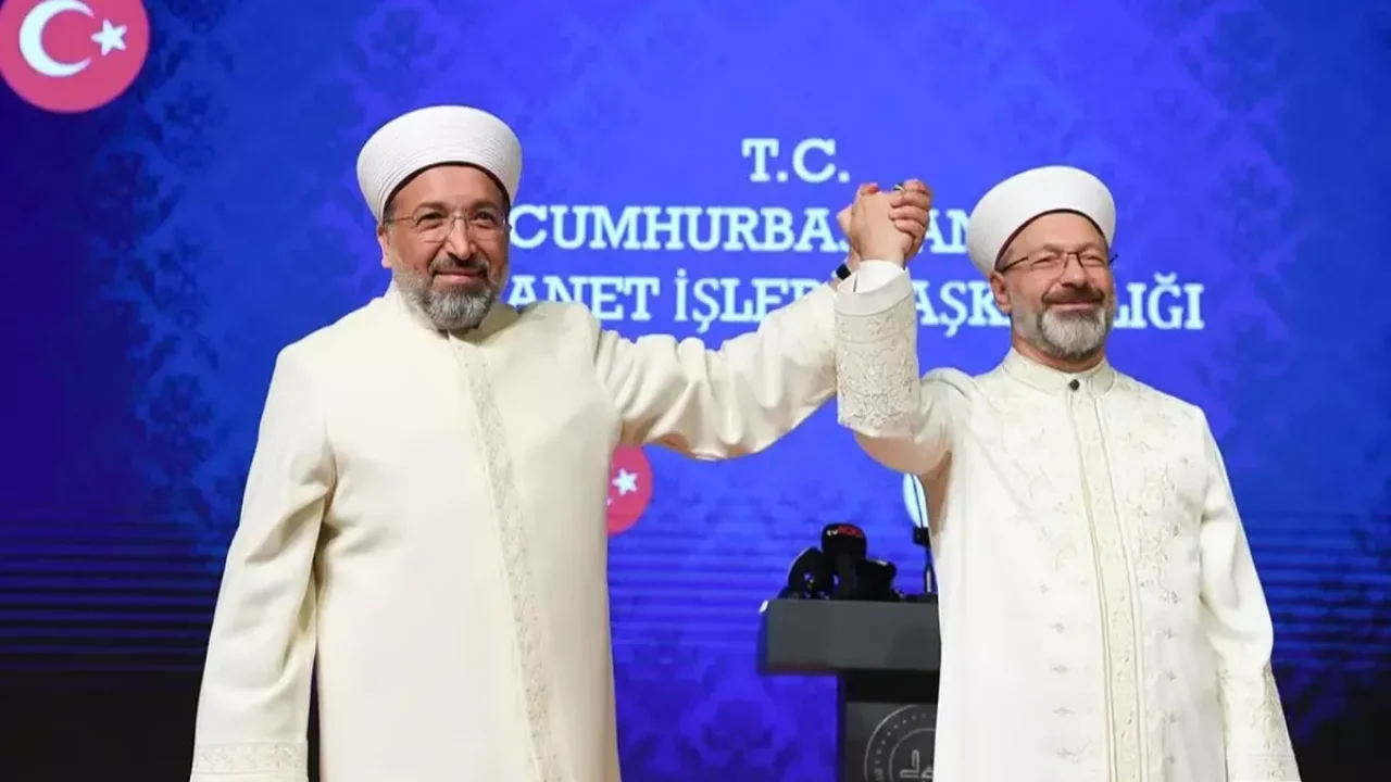 Diyanet&#039;te köklü değişim! Erdoğan, Ali Erbaş dönemi kadrolarını görevden aldı