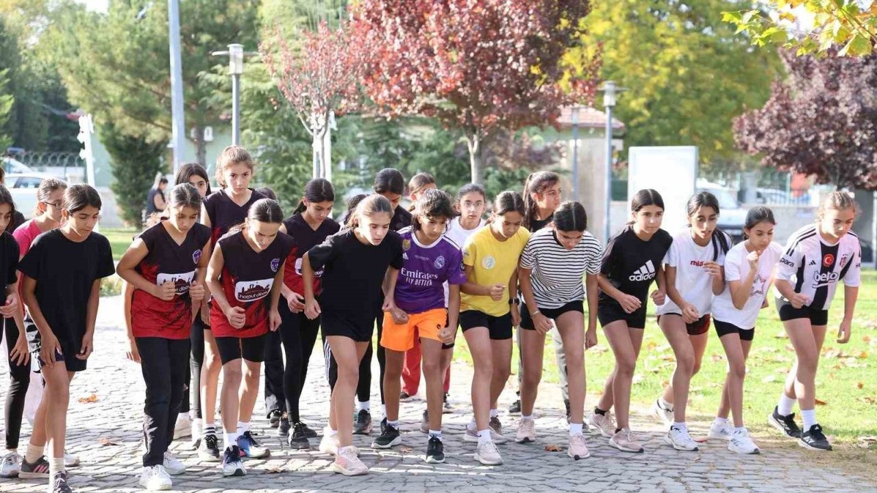 Elazığ’da Cumhuriyet coşkusu sporla kutlandı