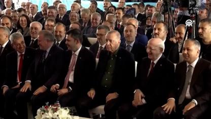 Erdoğan'a övgüler dizdi ama tepki bile alamadı
