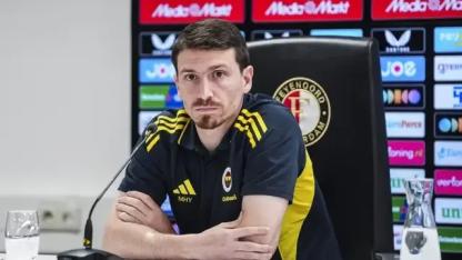 Fenerbahçe'de bir kadro dışı daha