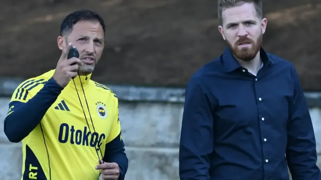 Fenerbahçe&#039;de kazan kaynıyor! Bir ayrılık daha yolda