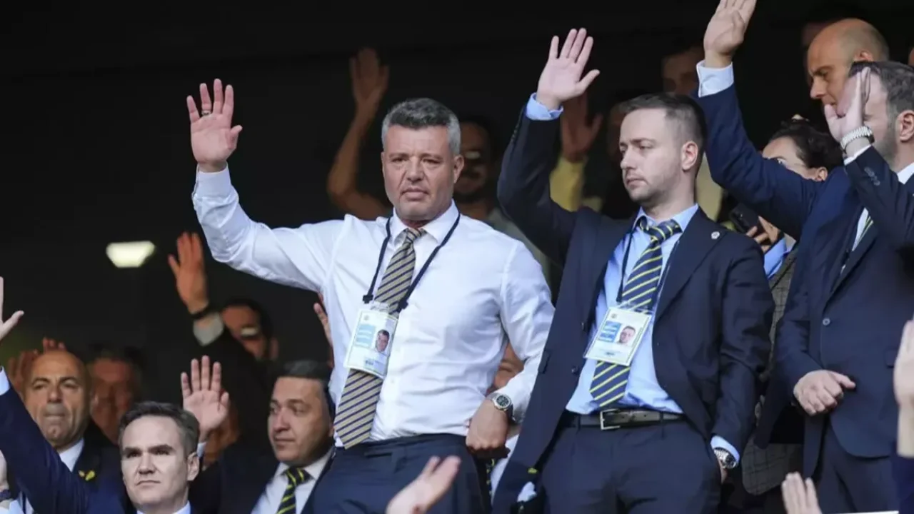 Fenerbahçe&#039;den transferde dev operasyon! 3 bölgeye tam 6 yıldız isim aday