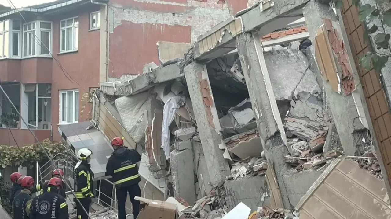 Gebze'de 5 katlı bina çöktü! Enkaz altında kalanlar var