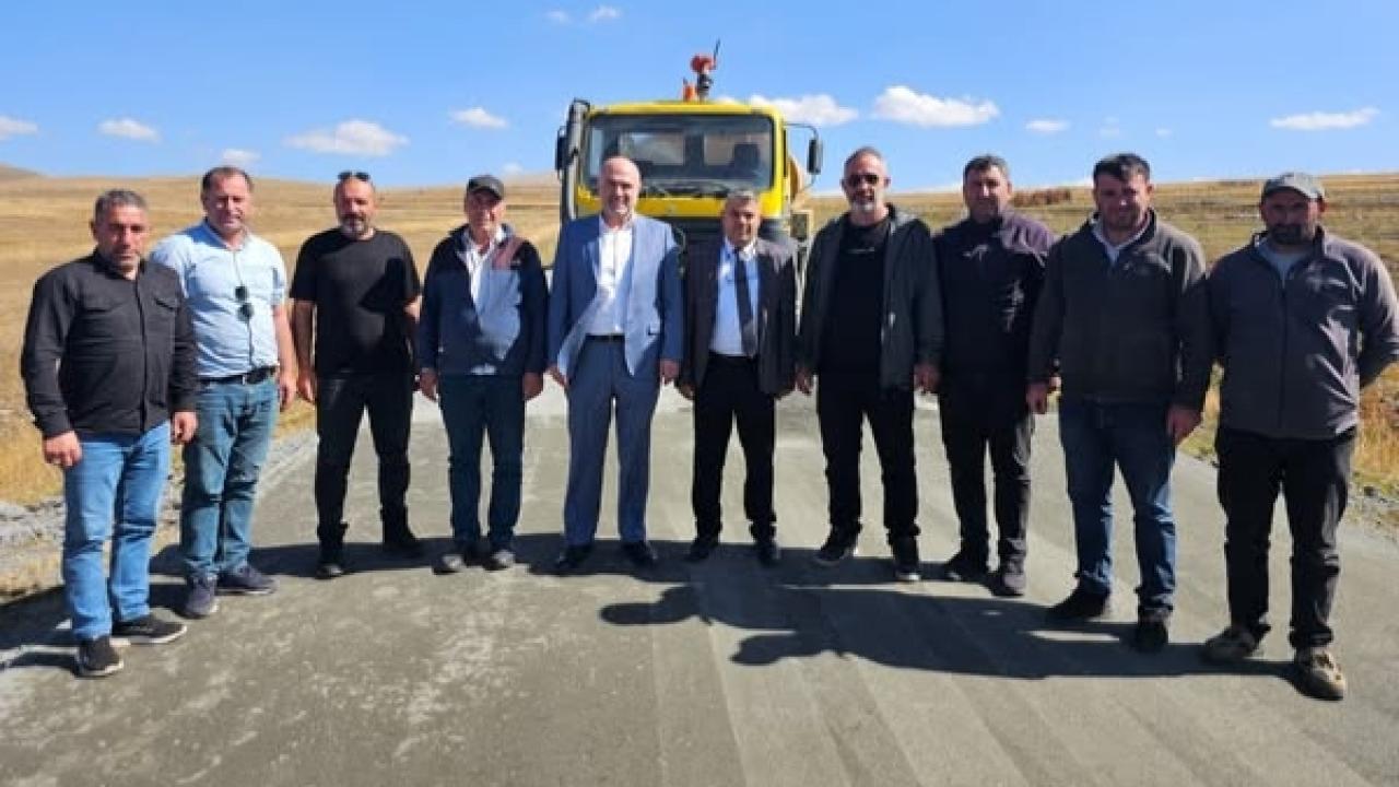 Genel Sekreter Emin, Damal ve Hanak&#039;ta yol çalışmalarını inceledi