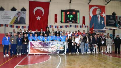 Kamu spor oyunlarında final coşkusu