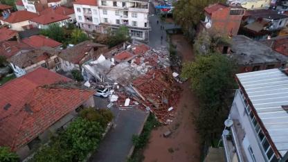 Sındırgı'daki yıkım gün ağarınca ortaya çıktı