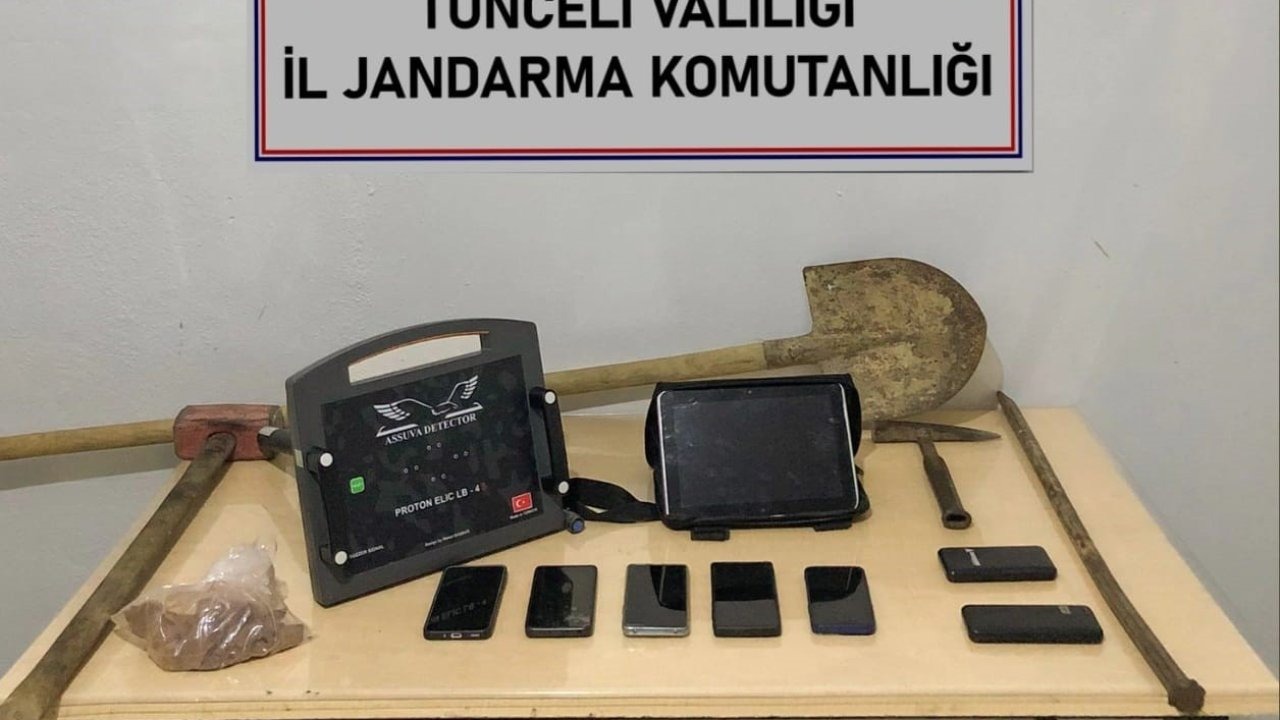 Tunceli’de kaçak kazı yapan 5 şüpheli suçüstü yakalandı