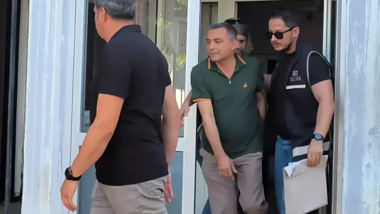 Tutuklu Manavgat Belediye Başkanı Niyazi Nefi Kara, CHP&#039;den istifa etti
