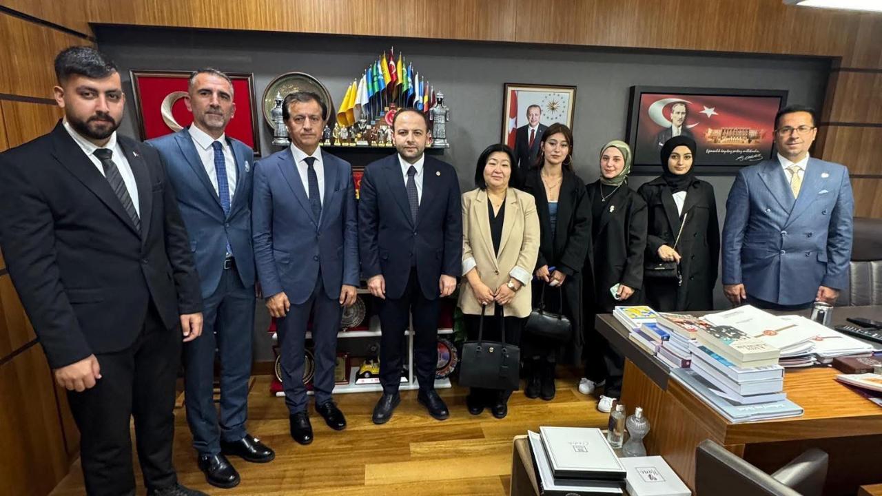 Vekil Koç, akademik heyeti mecliste ağırladı