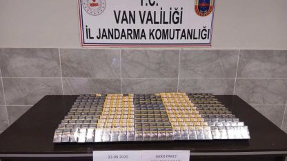 Van’da kaçak sigara ve malzeme ele geçirildi