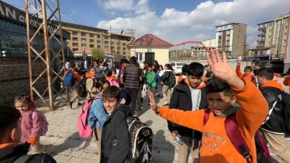 Yüksekova’da 30 bin öğrenci için 9 günlük "ara maraton" başladı