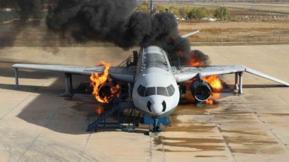 Erzincan Havalimanı’nda gerçekçi uçak yangın tatbikatı yapıldı