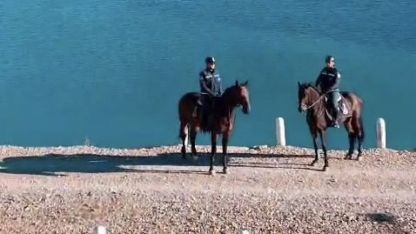 Atlı jandarma timleri Zernek Barajı’nda devriyede