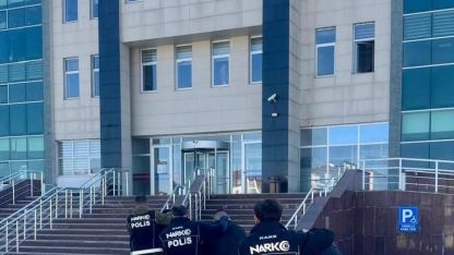 Kars’ta bir aparta uyuşturucu operasyonu