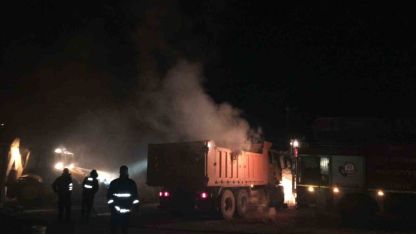 Başkale’de samanlıkta korkutan yangın