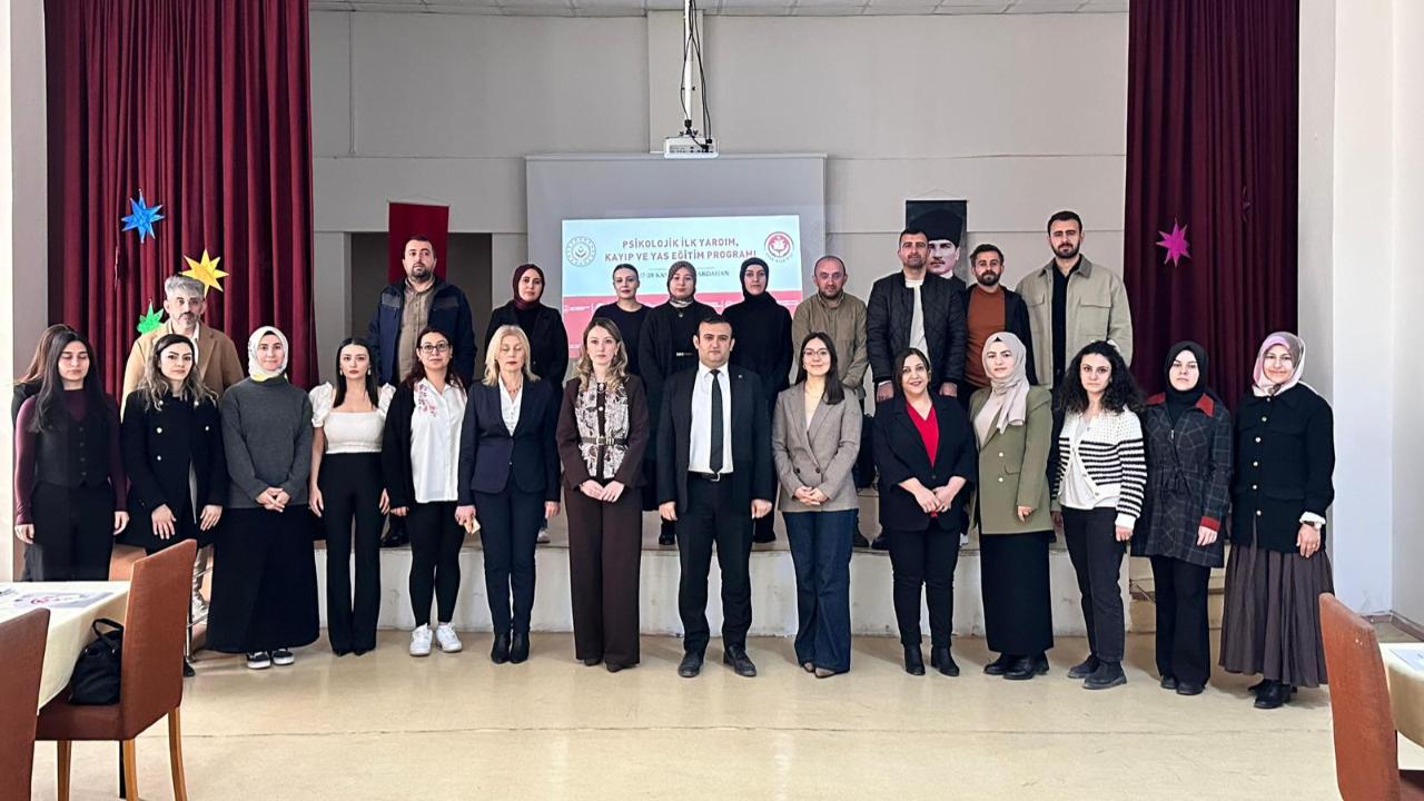 Aile ve Sosyal Hizmetler personeline travma eğitimi