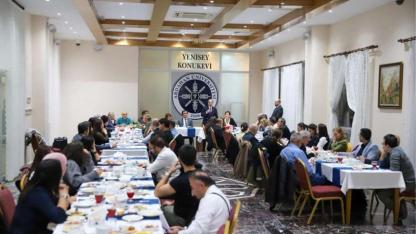 ARÜ emekli olan Dekanı için veda yemeği verdi