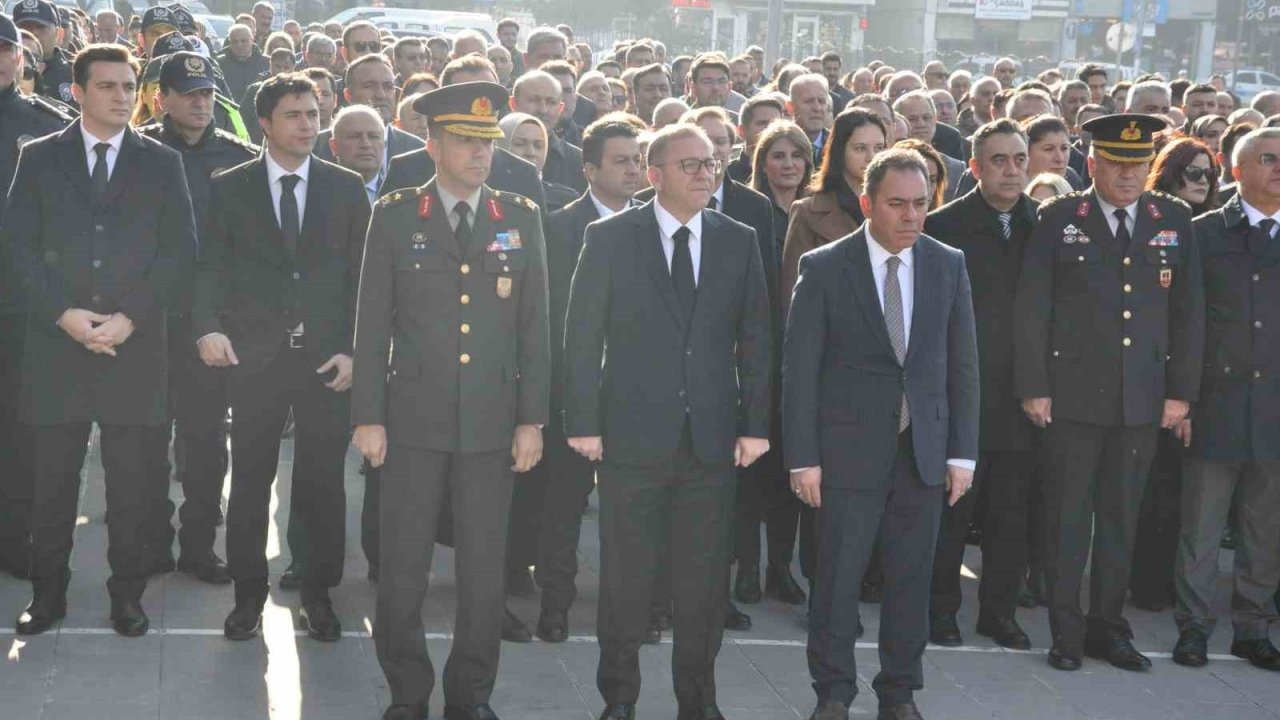 Atatürk ölümünün 87. yıldönümünde Kars’ta anıldı