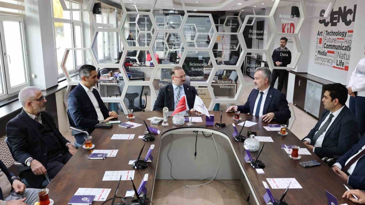 Atatürk Üniversitesinde dijital bilgi üretim seferberliği başladı