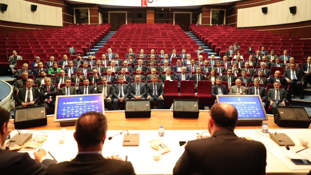 Başkan Aydın, İl Başkanları toplantısına katıldı