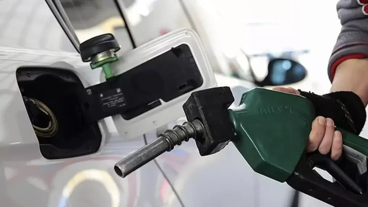 Benzine zam geliyor! İşte il il yeni fiyatlar