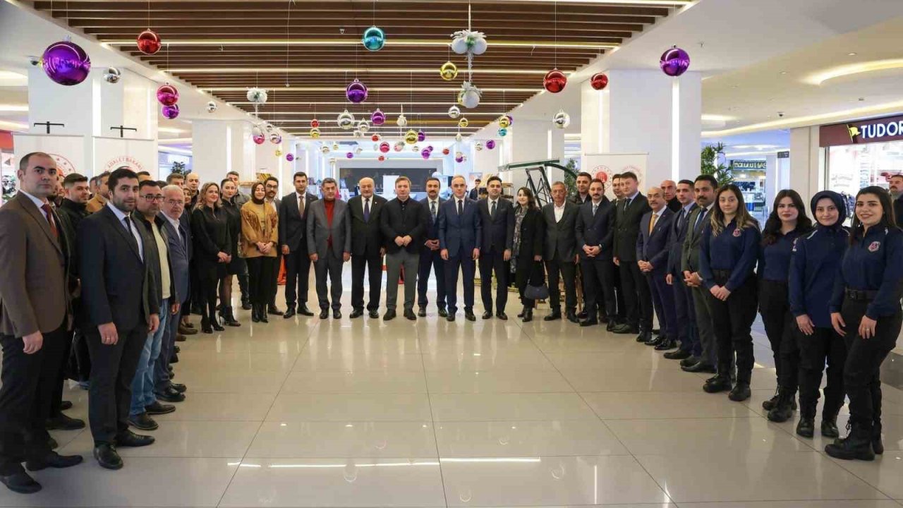 Ceza infaz kurumlarında üretilen el emeği ürünlerin sergisi açıldı