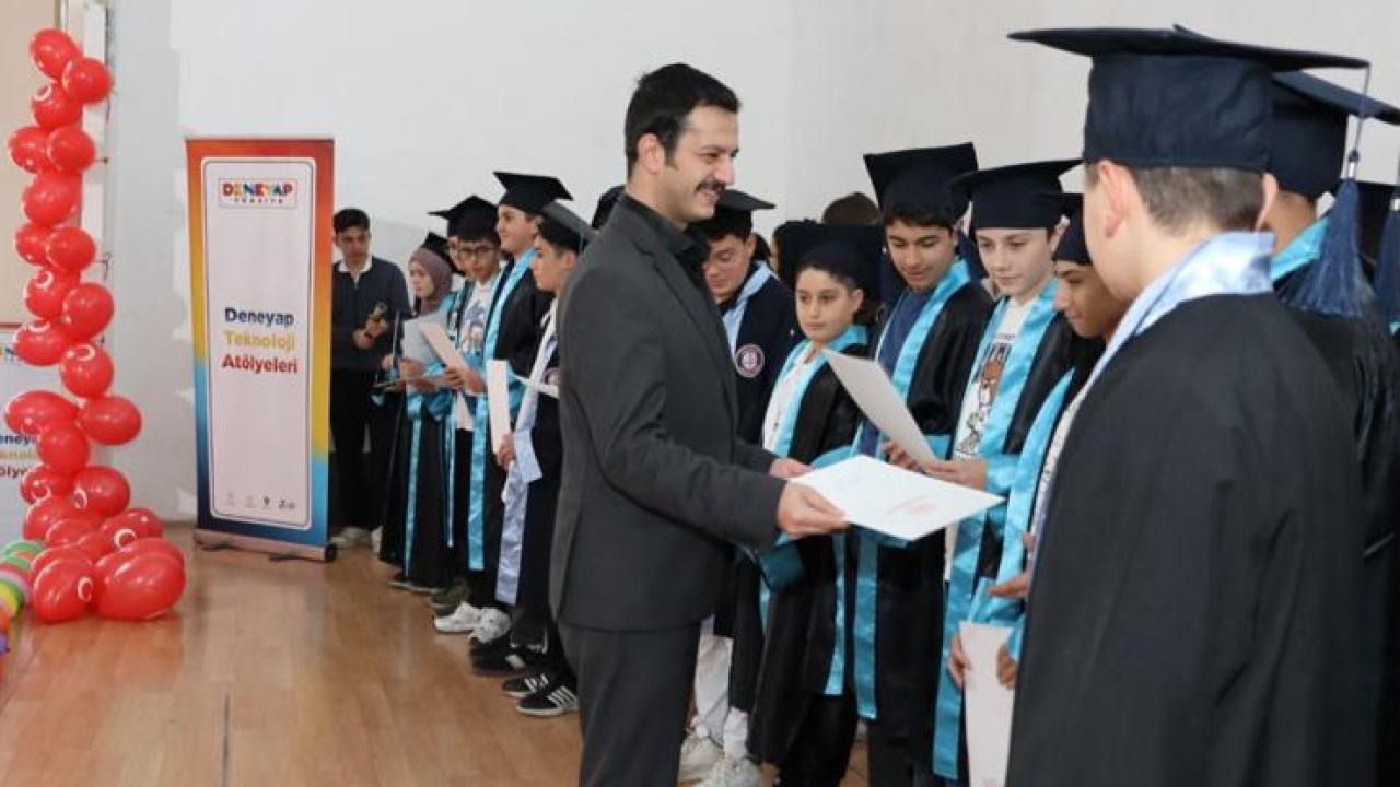 Deneyap öğrencileri mezuniyet coşkusunu yaşadı