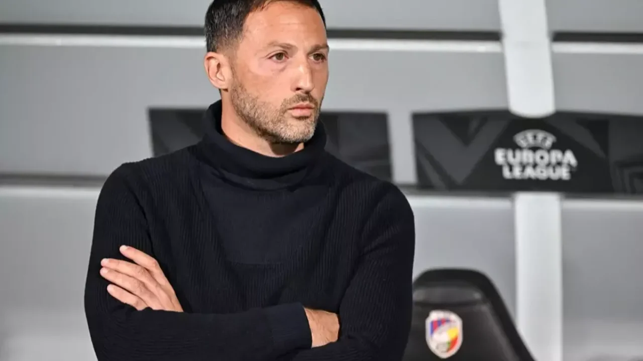 Domenico Tedesco, İsmail Kartal&#039;ı solladı