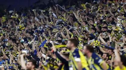 Dünya devinden Fenerbahçe'nin yıldızına teklif! Bir saniye düşünmeden yanıtladı