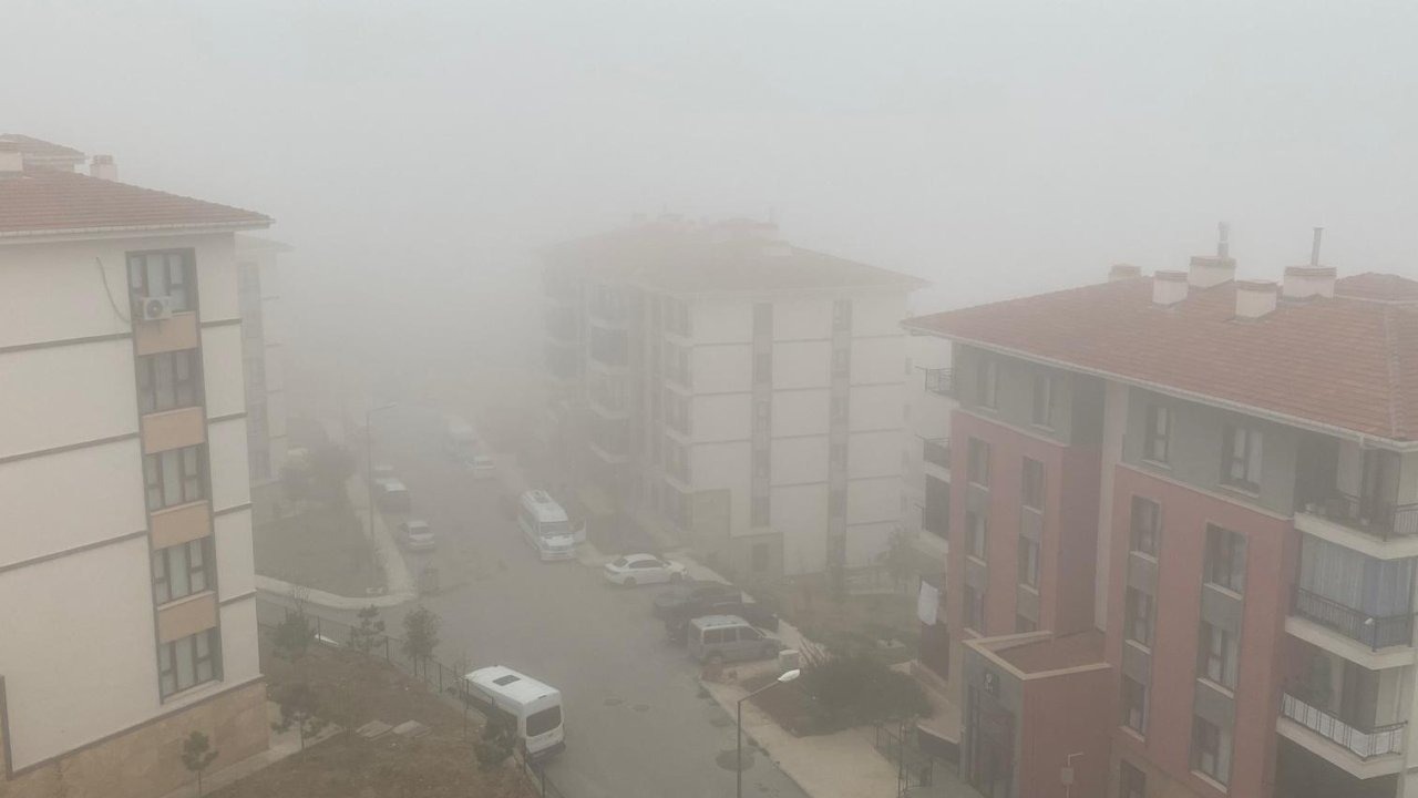 Elazığ’ın yüksek kesimlerde sis etkili oldu