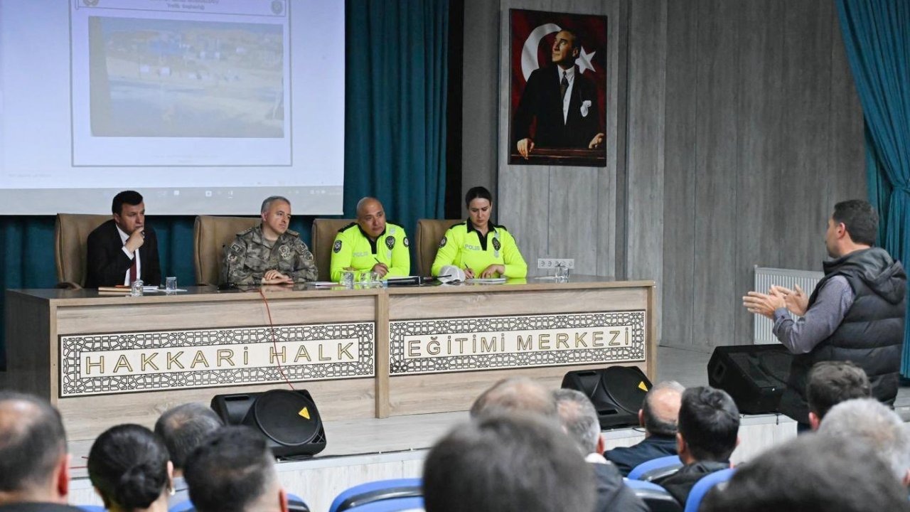 Emniyet Müdürü Ayata, şoför esnafıyla bir araya geldi