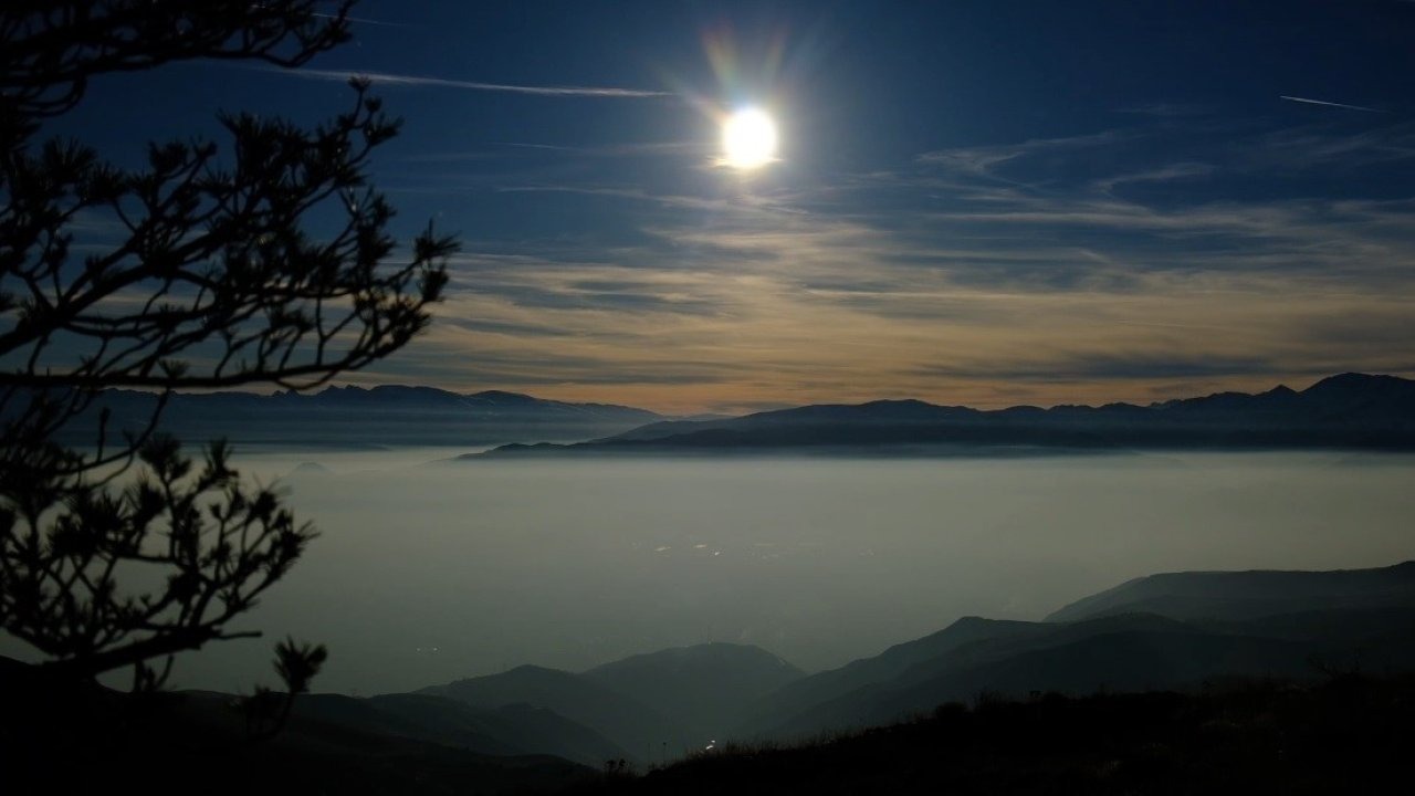 Erzincan Ovası &quot;Pamuk Denizine&quot; döndü: Keşiş Dağları’ndan eşsiz sis manzarası