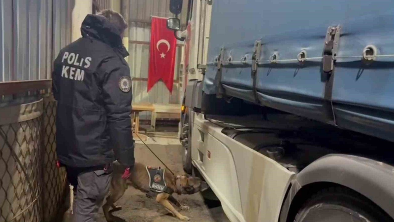 Erzurum polisinden dev uyuşturucu operasyonu: 2 tutuklama