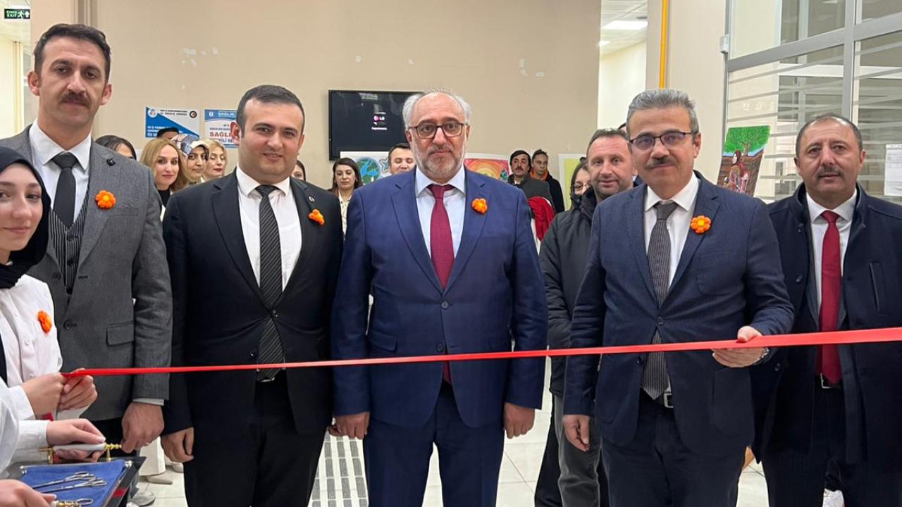 Kadına yönelik şiddetle mücadelede Ardahan’da anlamlı etkinlik