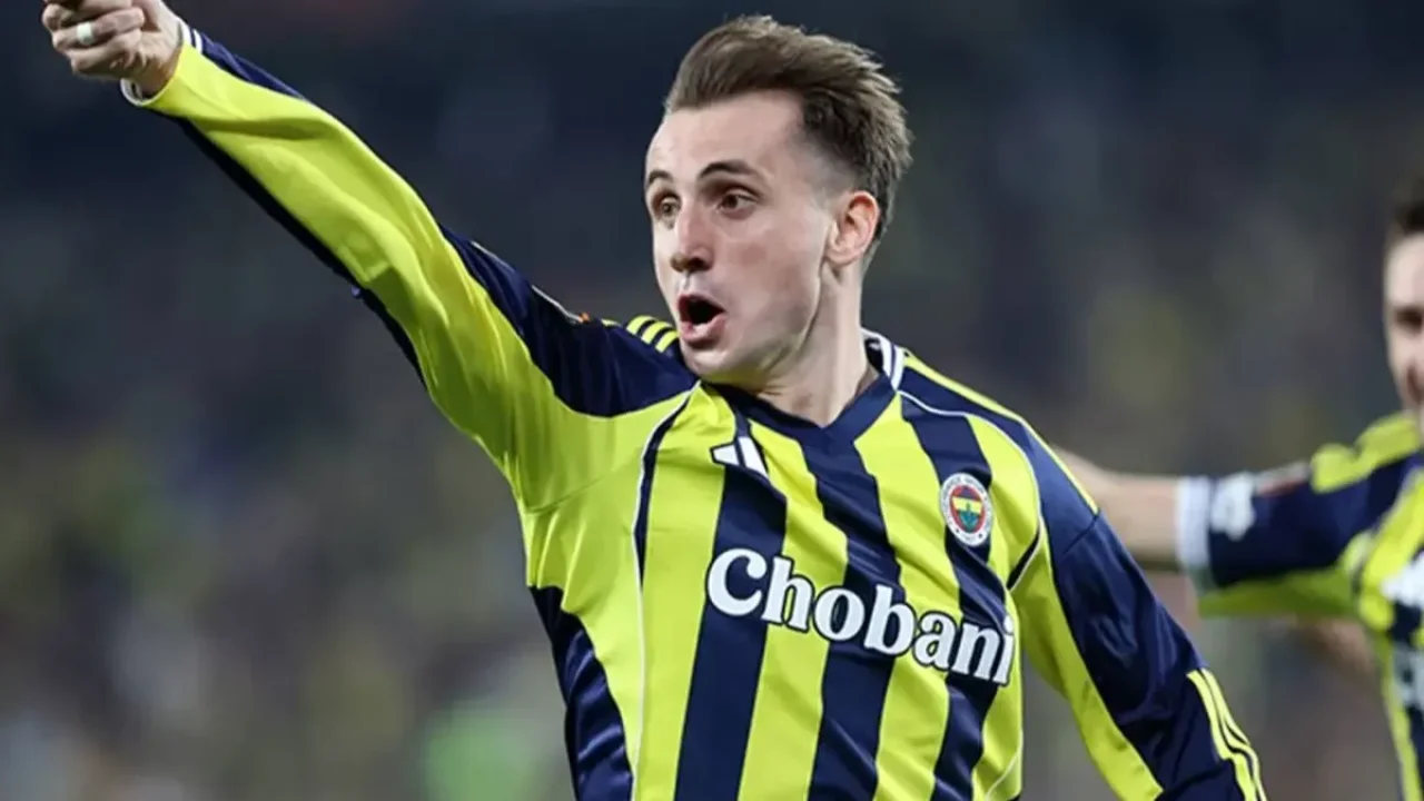 Kerem Aktürkoğlu, minik Aras&#039;ı ziyaret etti