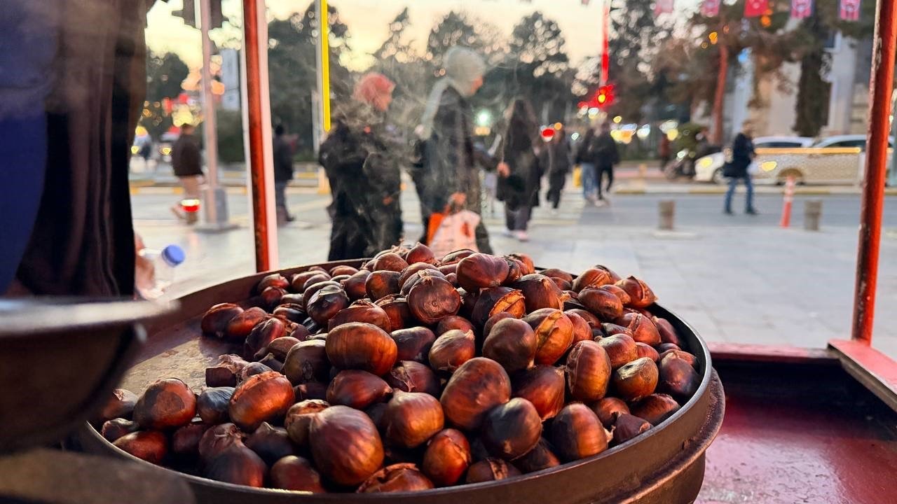 Kışın şifa kaynağı kestane tezgâhlarda yerini aldı