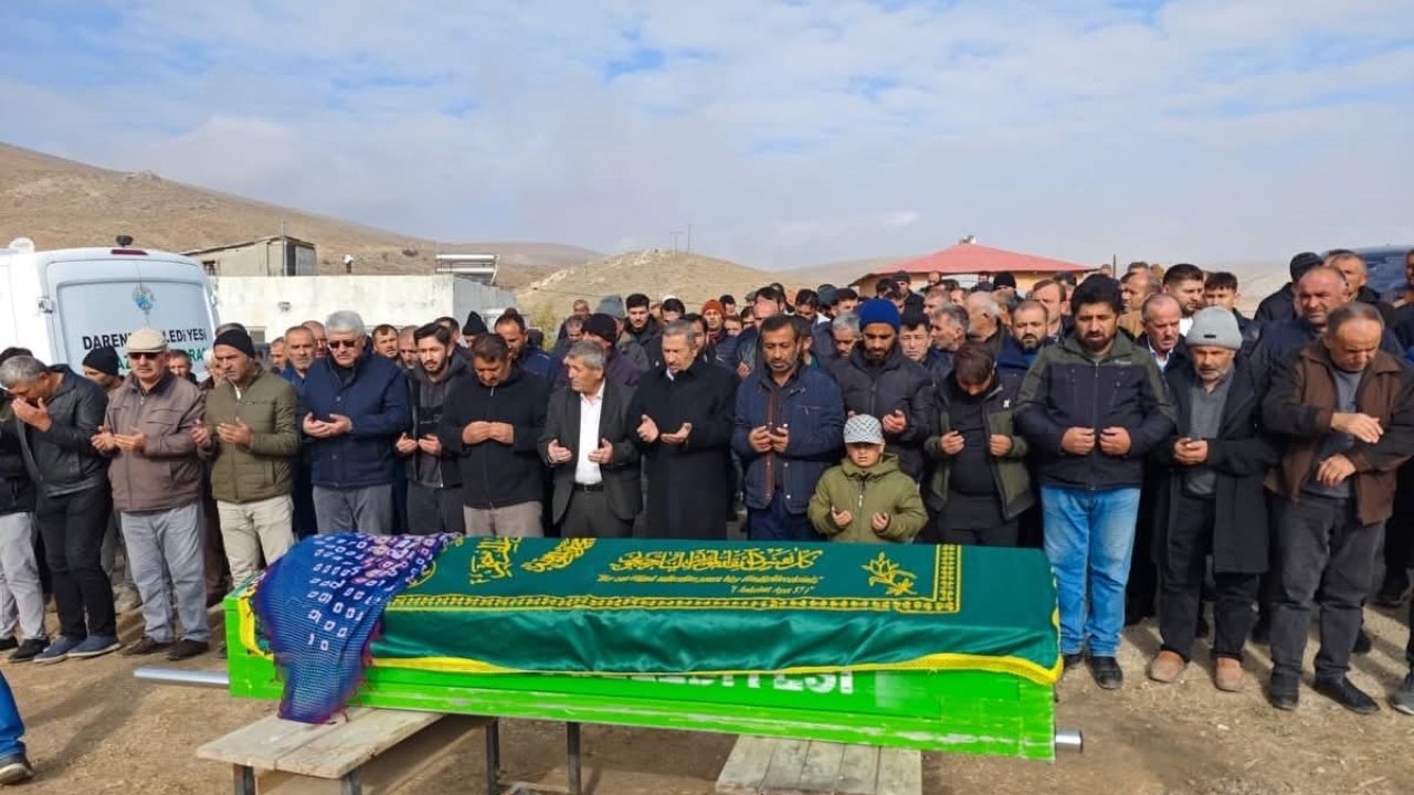 Malatya’da kayıp olarak aranırken ölü bulunan kadın defnedildi