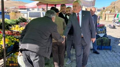 MHP heyeti Çıldır’da esnaf ziyaretine çıktı